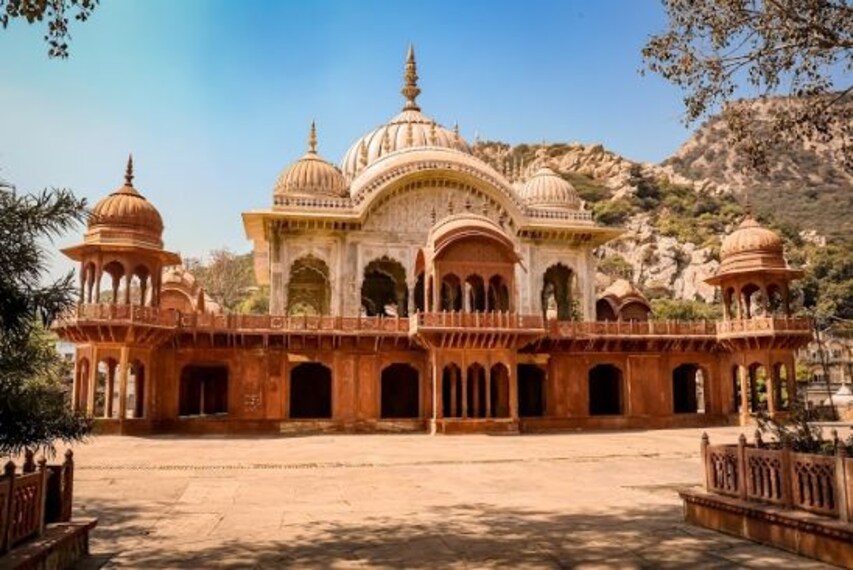 Moosi Maharani Ki Chhatri-1